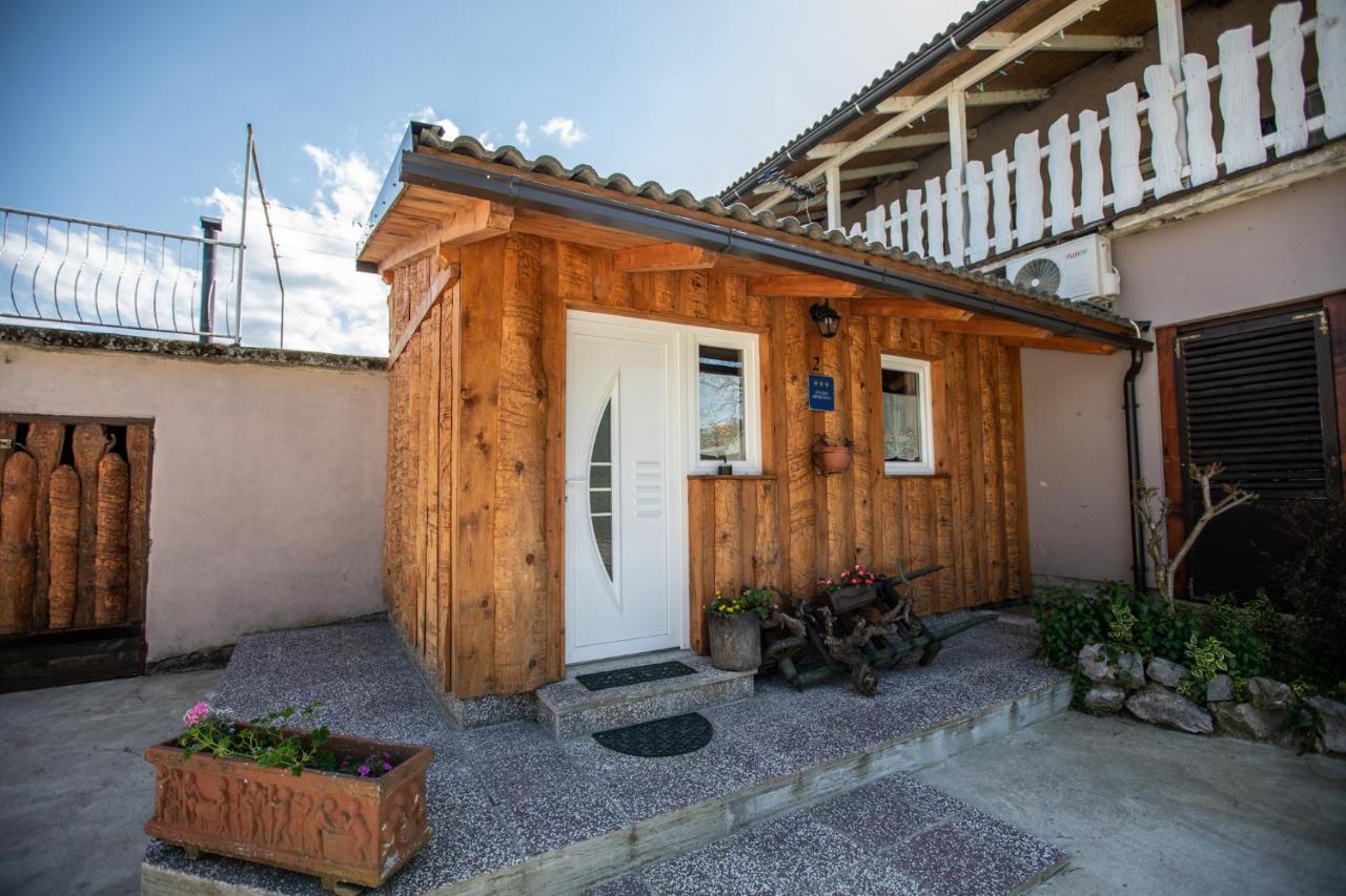 Sumski Dvori Apartment Ogulin Exteriör bild